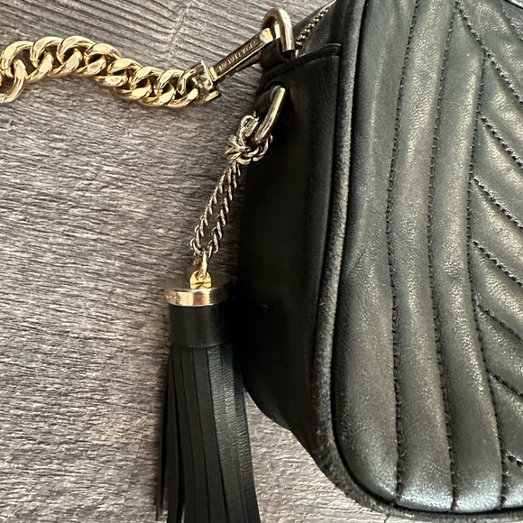 Michael Kors Jet Set Medium Quilted Bag - Picture 14 of 15